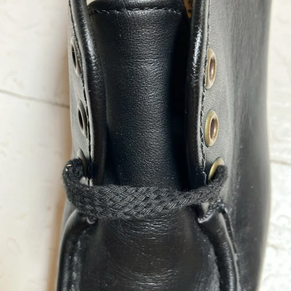 Comfort Club Vintage Style Black Woman’s Sz 6 Made in USA Lace up Shoes NWT